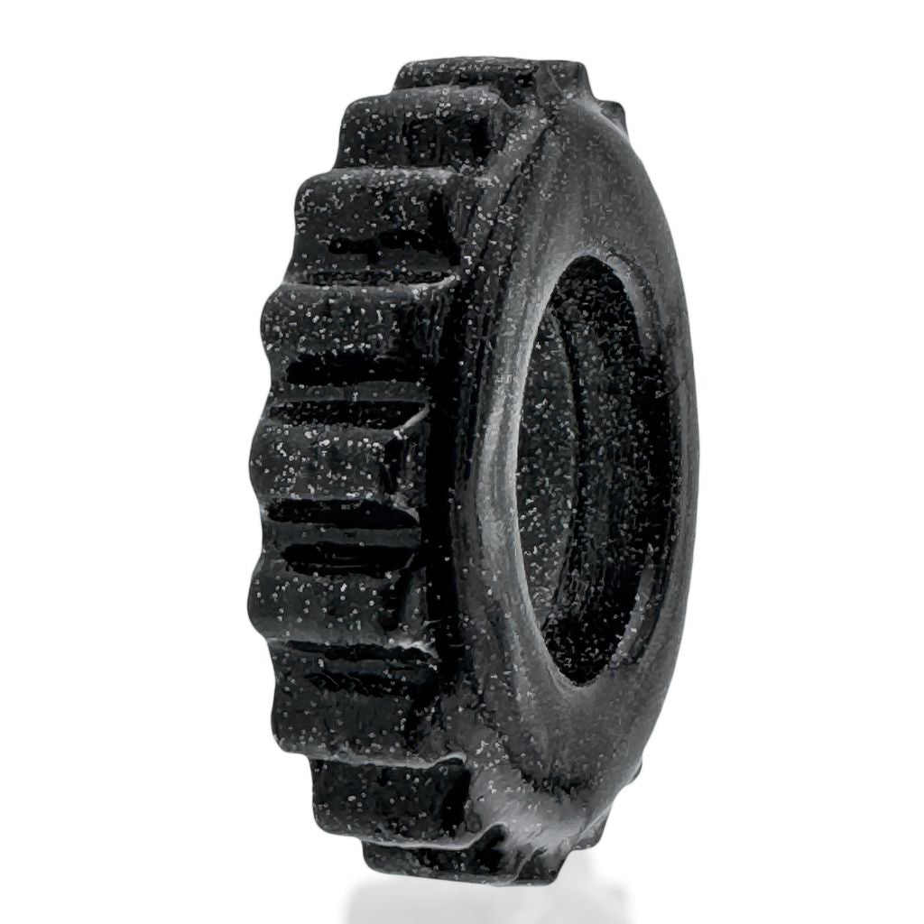 Plushy Single Ring Black Mica