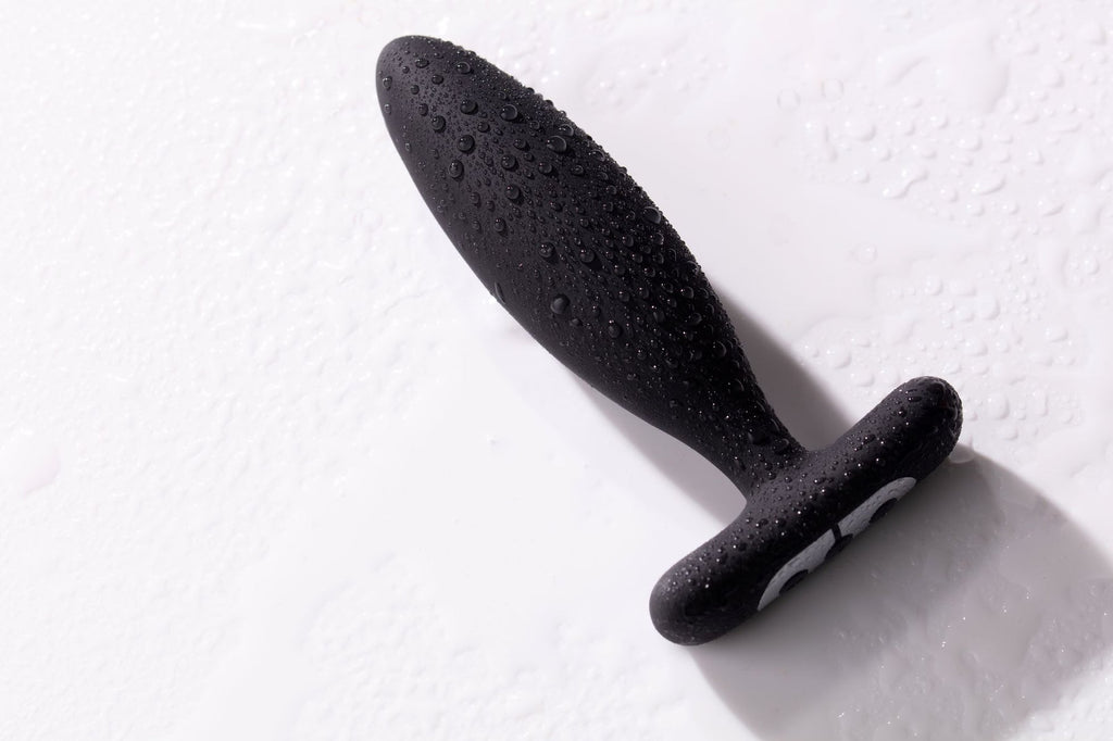 VESTA VIBRATING BUTT PLUG BLACK