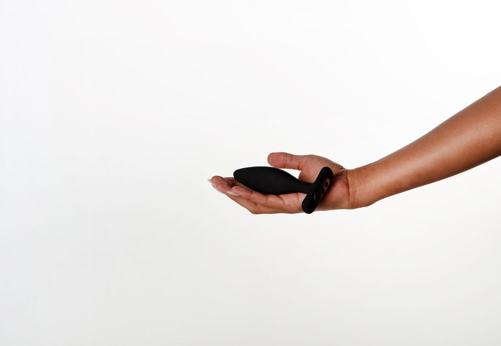 VESTA VIBRATING BUTT PLUG BLACK